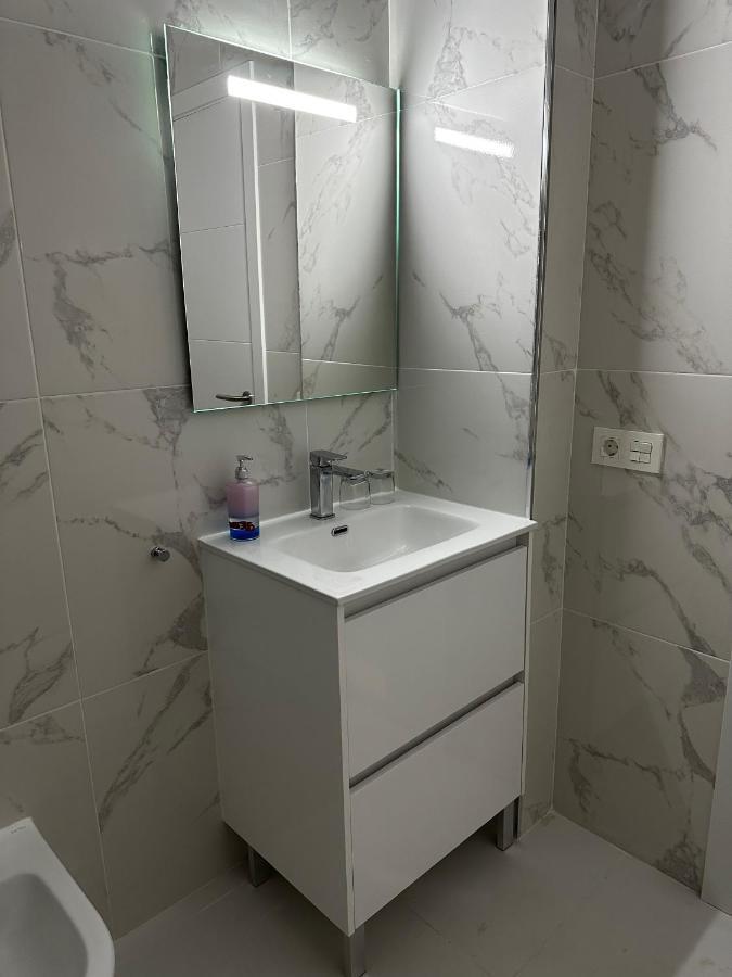Magnificent And New Apartment In Playa San Juan غيا ذي إسورا المظهر الخارجي الصورة